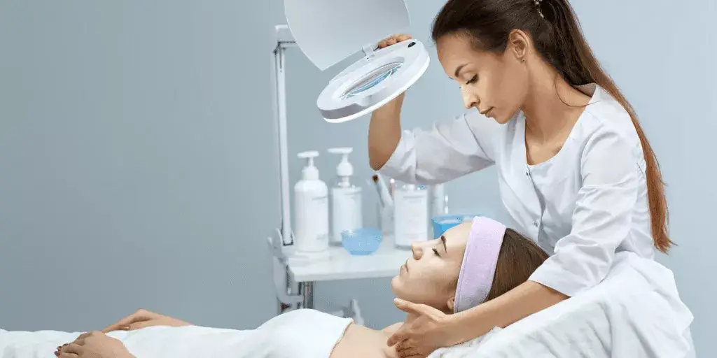 The Highest Paying Positions for Qualified Cosmetologists